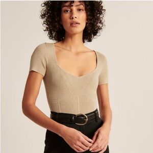 Abercrombie & Fitch Women's Scoop Neck Short Sleeve Sweater - Beige
